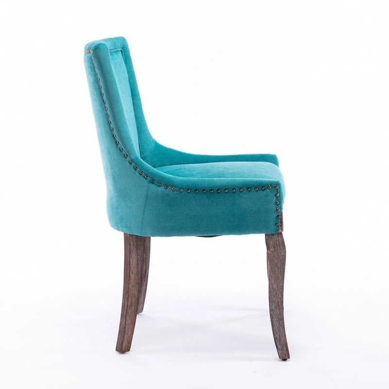 Chaise de salle à manger de style campagnard vintage français avec revêtement en lin et clous décoratifs