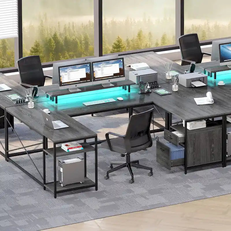 Bureau informatique à DEL en forme de U et de L avec prises de courant